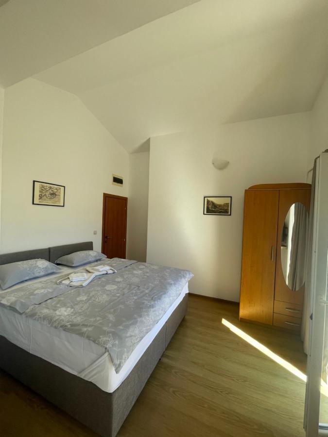 Apartments Manojlovic Будва Екстериор снимка