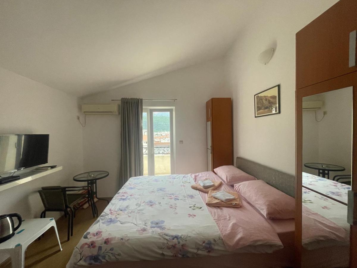 Apartments Manojlovic Будва Екстериор снимка