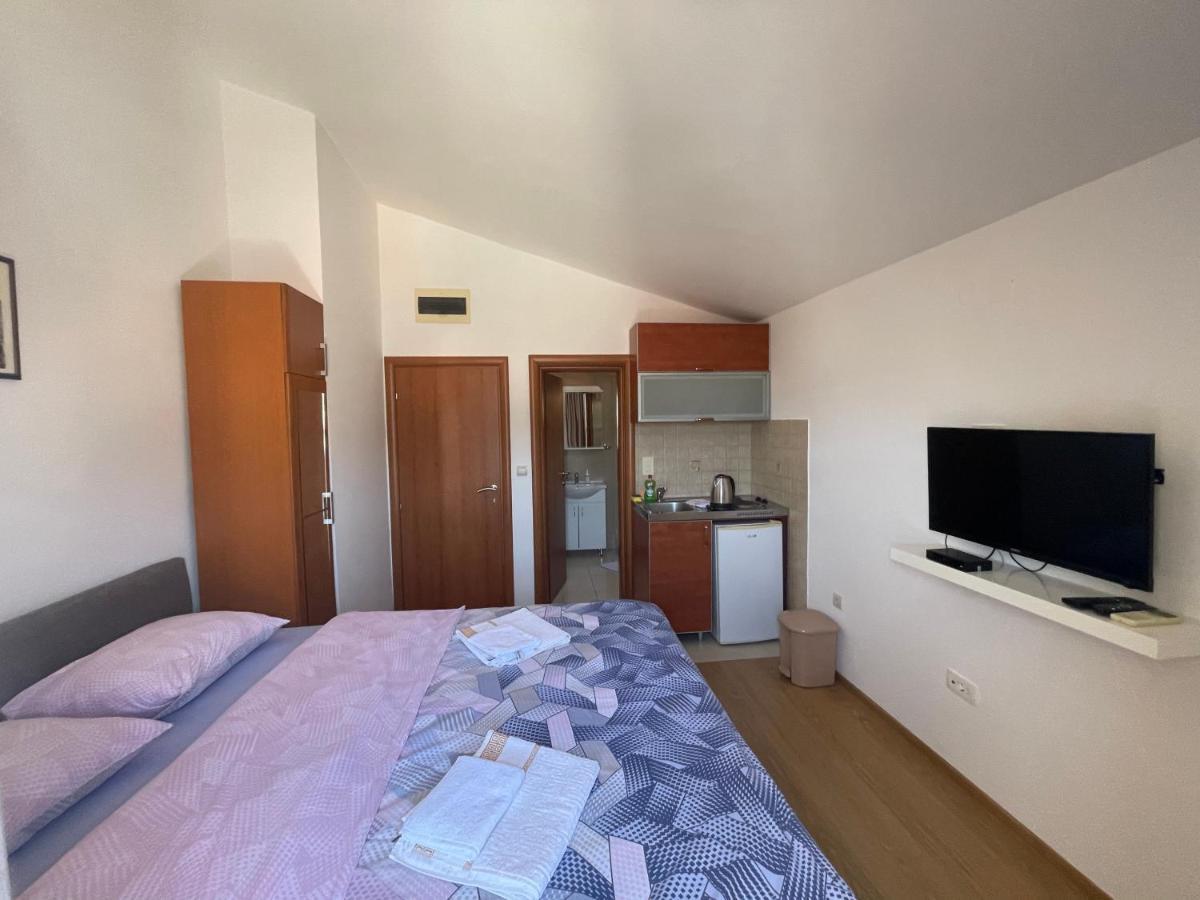 Apartments Manojlovic Будва Екстериор снимка