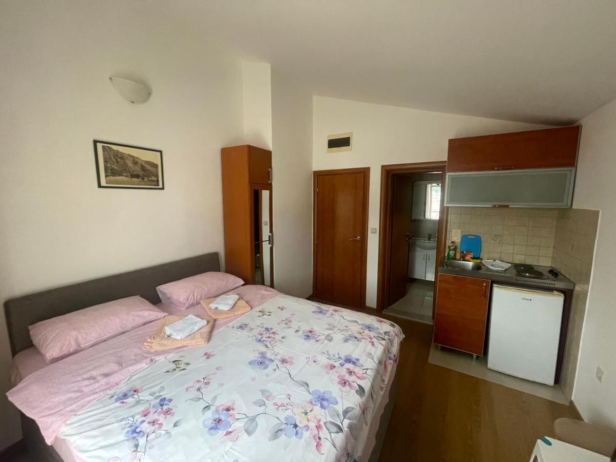 Apartments Manojlovic Будва Екстериор снимка