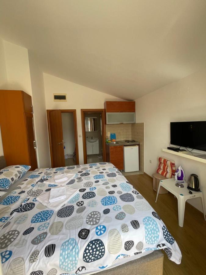 Apartments Manojlovic Будва Екстериор снимка