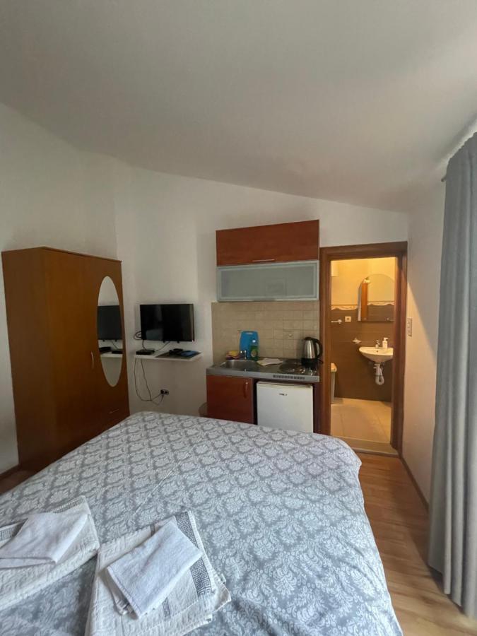 Apartments Manojlovic Будва Екстериор снимка