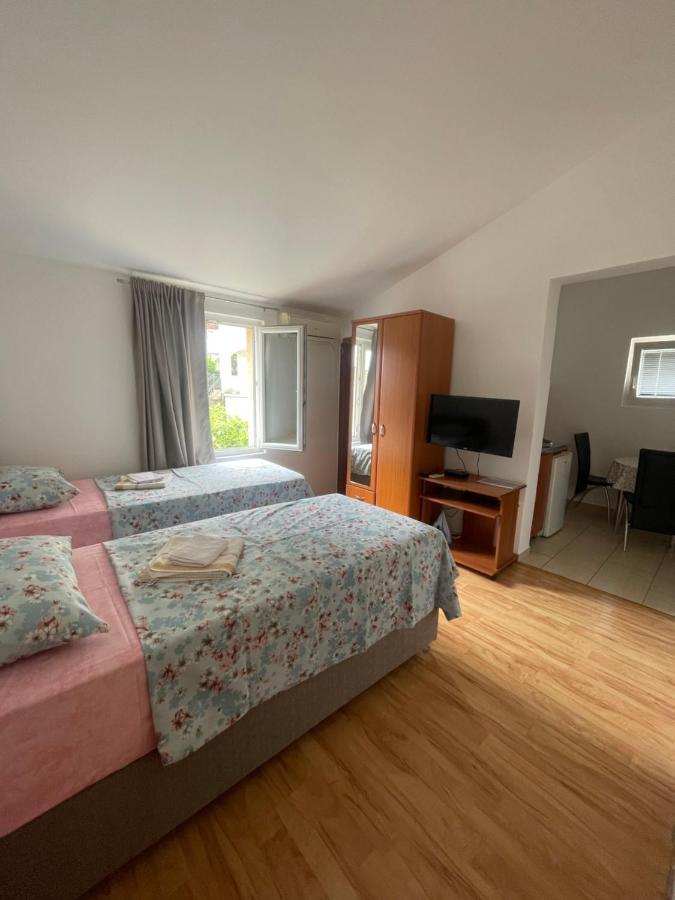 Apartments Manojlovic Будва Екстериор снимка