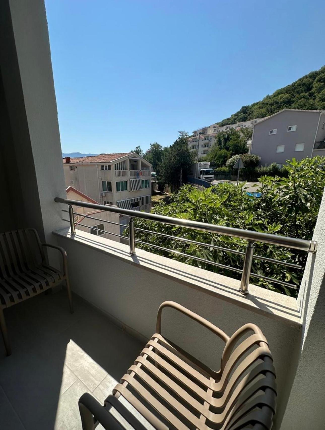 Apartments Manojlovic Будва Екстериор снимка