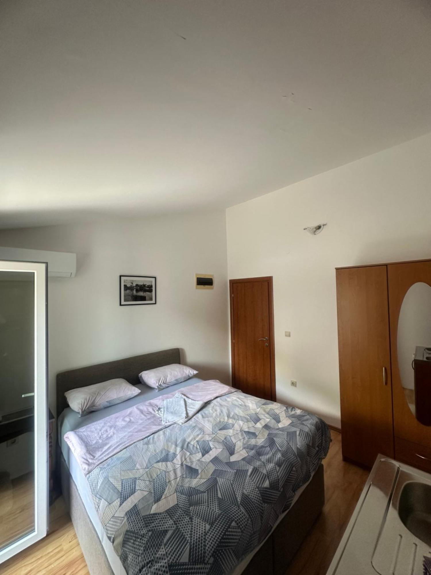 Apartments Manojlovic Будва Екстериор снимка