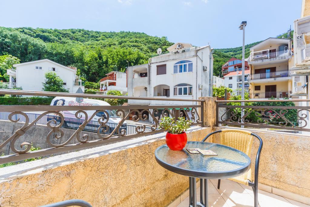 Apartments Manojlovic Будва Екстериор снимка